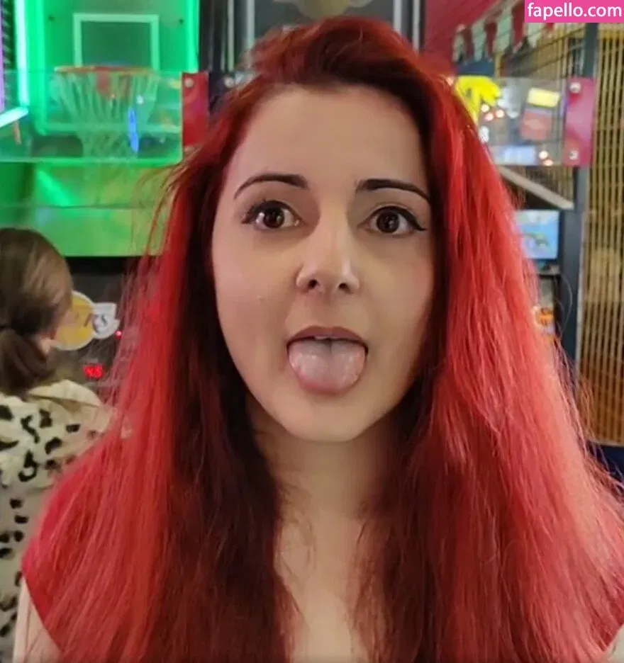 AnnieFuchsia Onlyfans Photo Gallery 