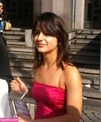 AnnieFuchsia Onlyfans Photo Gallery 