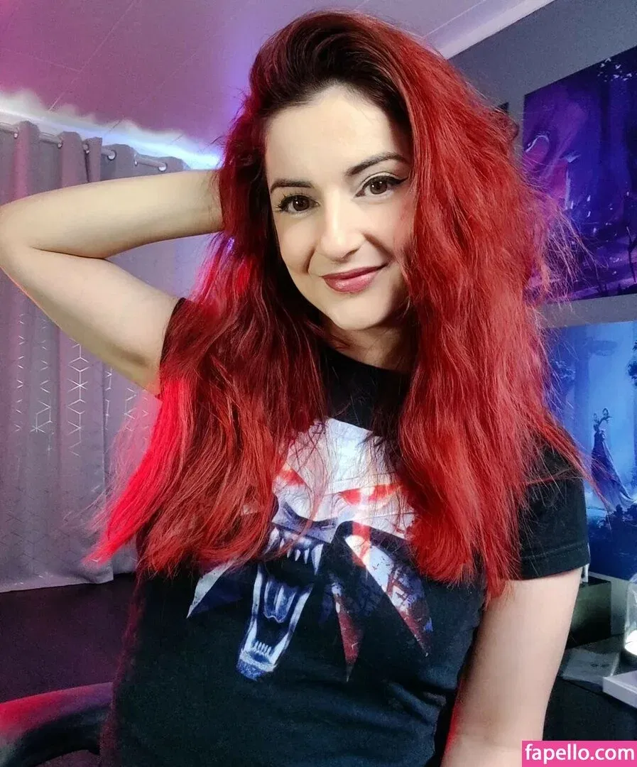 AnnieFuchsia Onlyfans Photo Gallery 