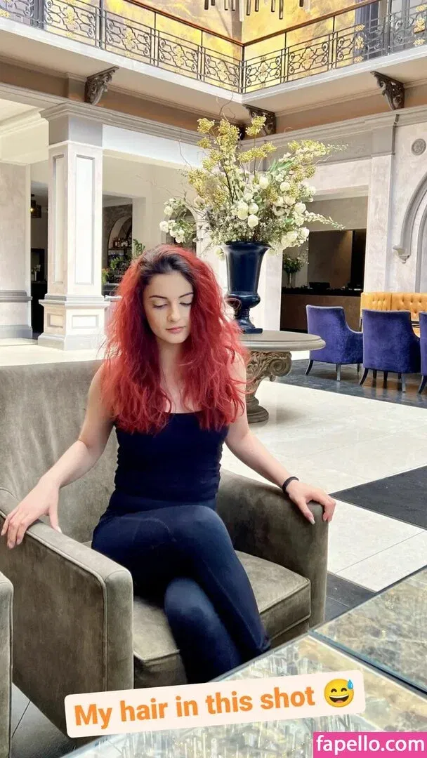 AnnieFuchsia Onlyfans Photo Gallery 