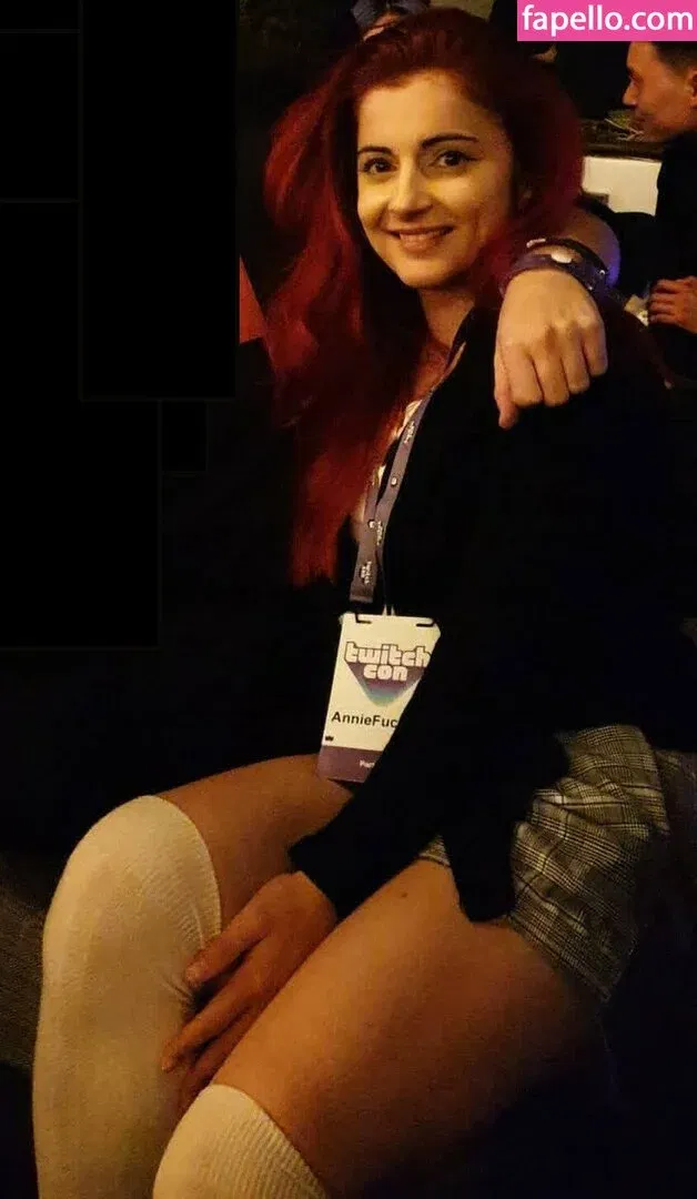 AnnieFuchsia Onlyfans Photo Gallery 