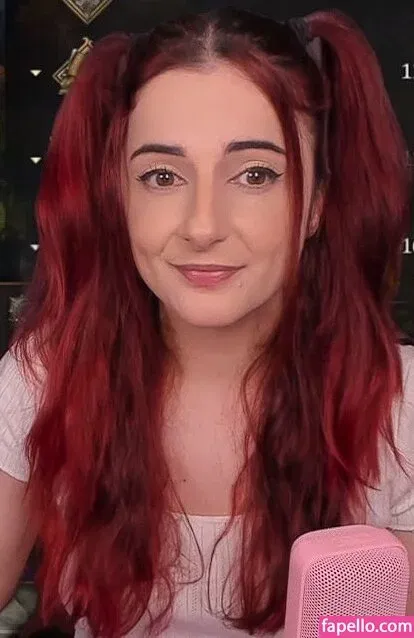 AnnieFuchsia Onlyfans Photo Gallery 