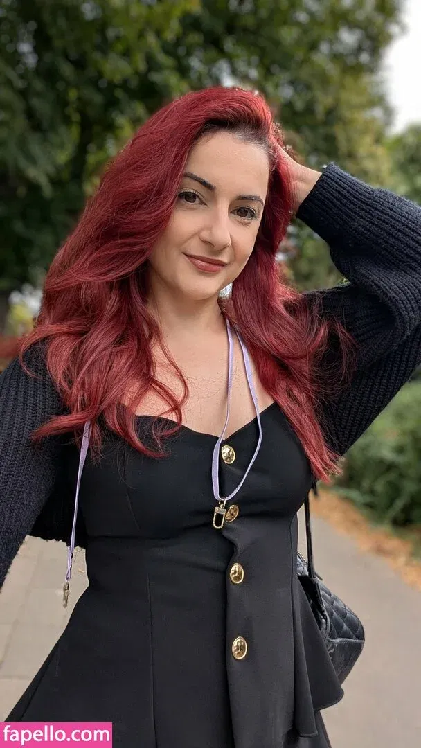 AnnieFuchsia Onlyfans Photo Gallery 