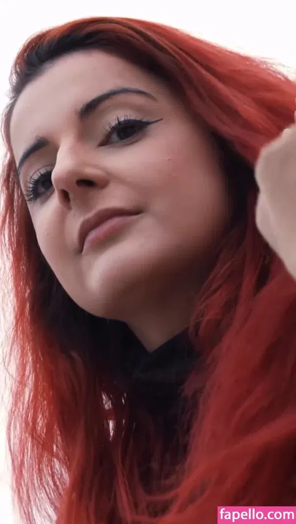 AnnieFuchsia Onlyfans Photo Gallery 