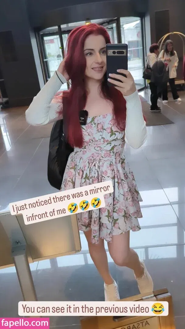 AnnieFuchsia Onlyfans Photo Gallery 