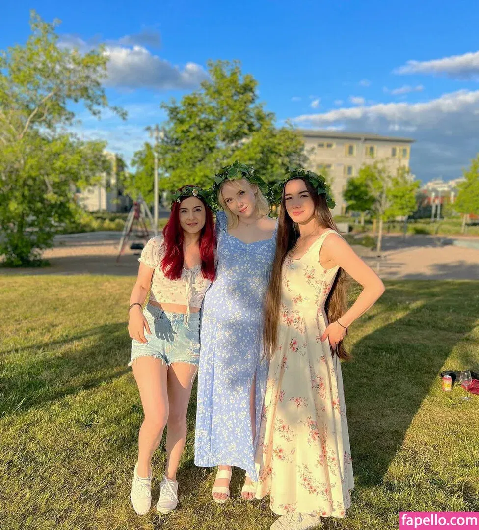 AnnieFuchsia Onlyfans Photo Gallery 