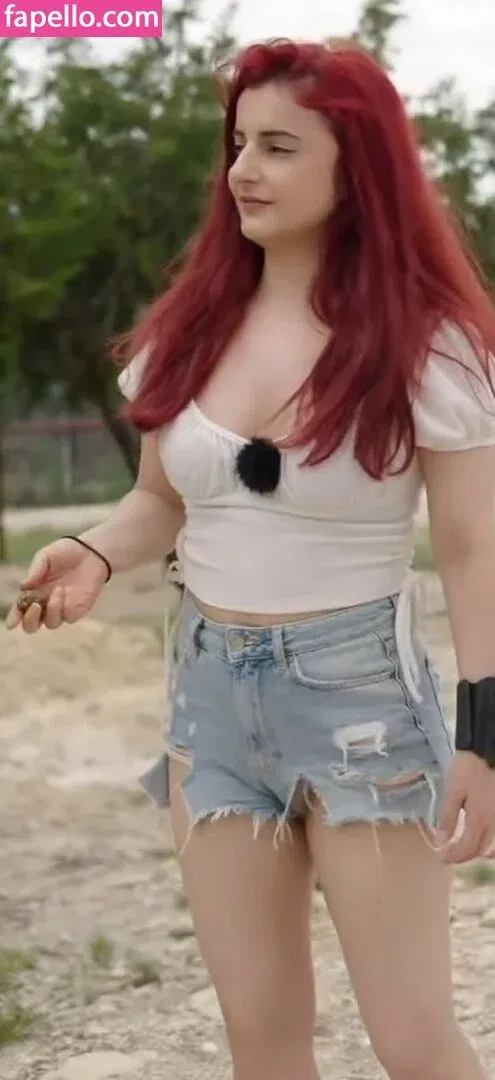 AnnieFuchsia Onlyfans Photo Gallery 