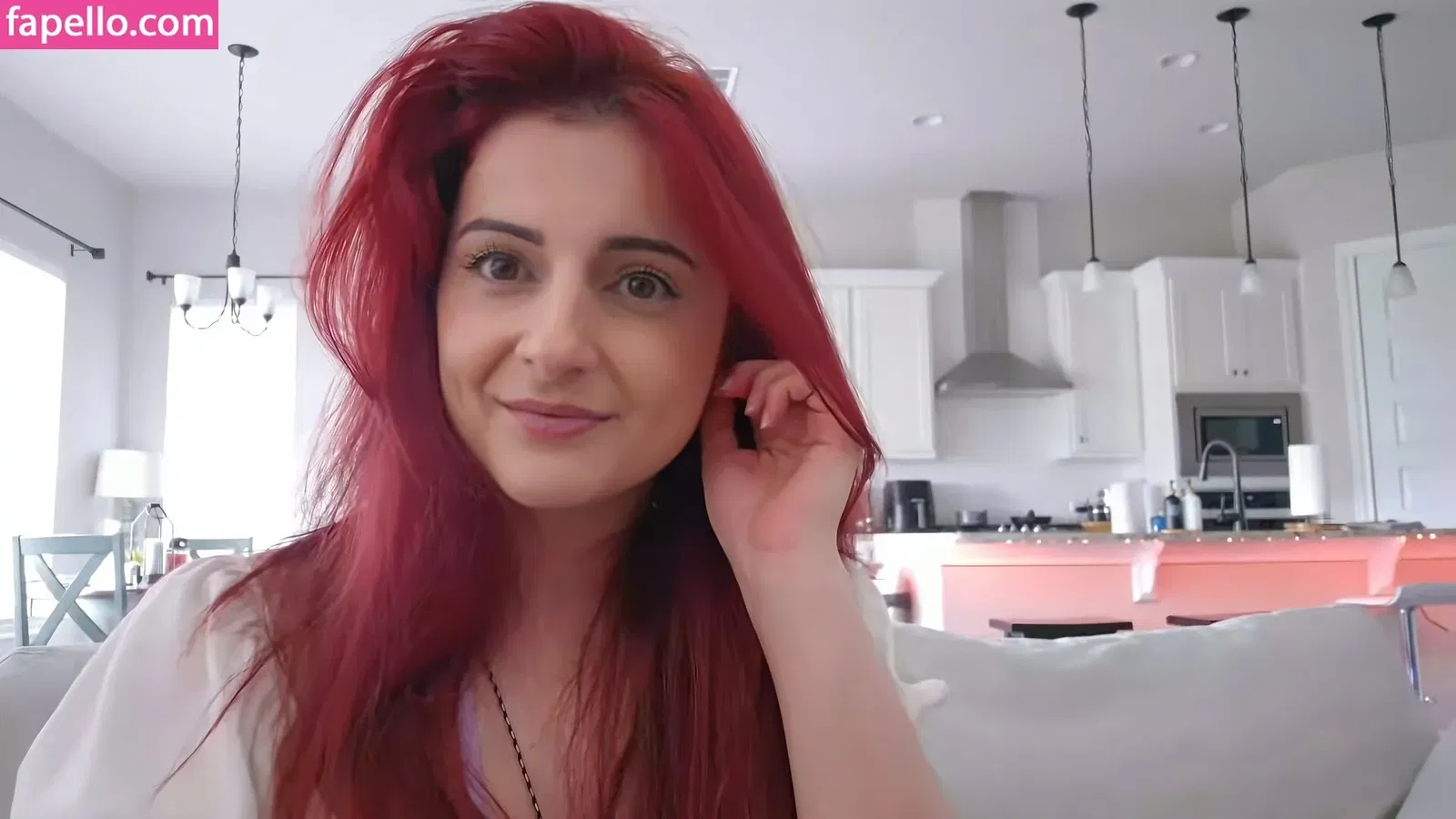 AnnieFuchsia Onlyfans Photo Gallery 