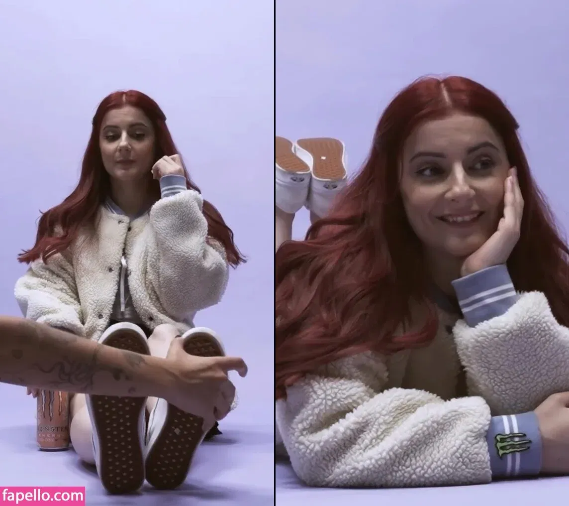 AnnieFuchsia Onlyfans Photo Gallery 