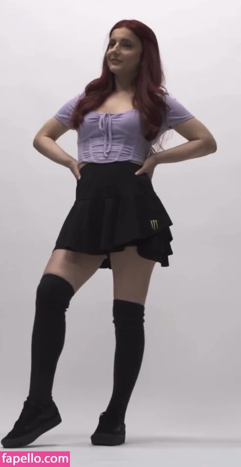 AnnieFuchsia Onlyfans Photo Gallery 