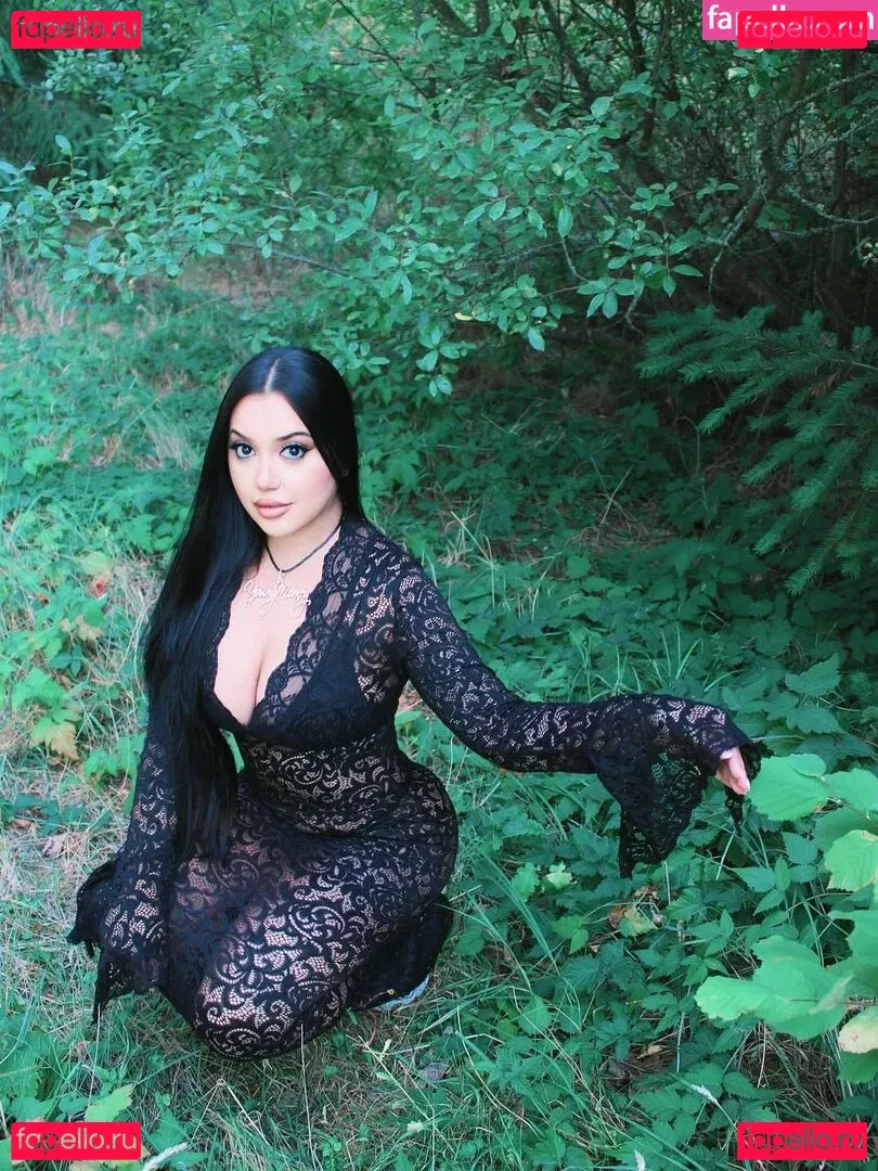 Ariel Smikon Onlyfans Photo Gallery 