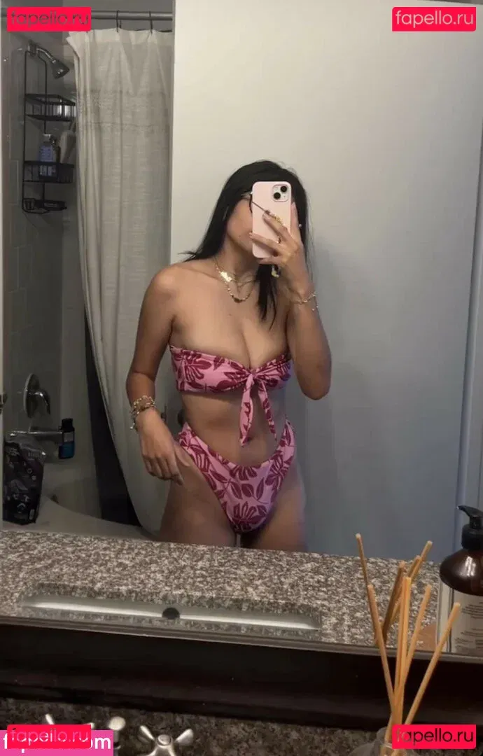 Emilia Torres Onlyfans Photo Gallery 