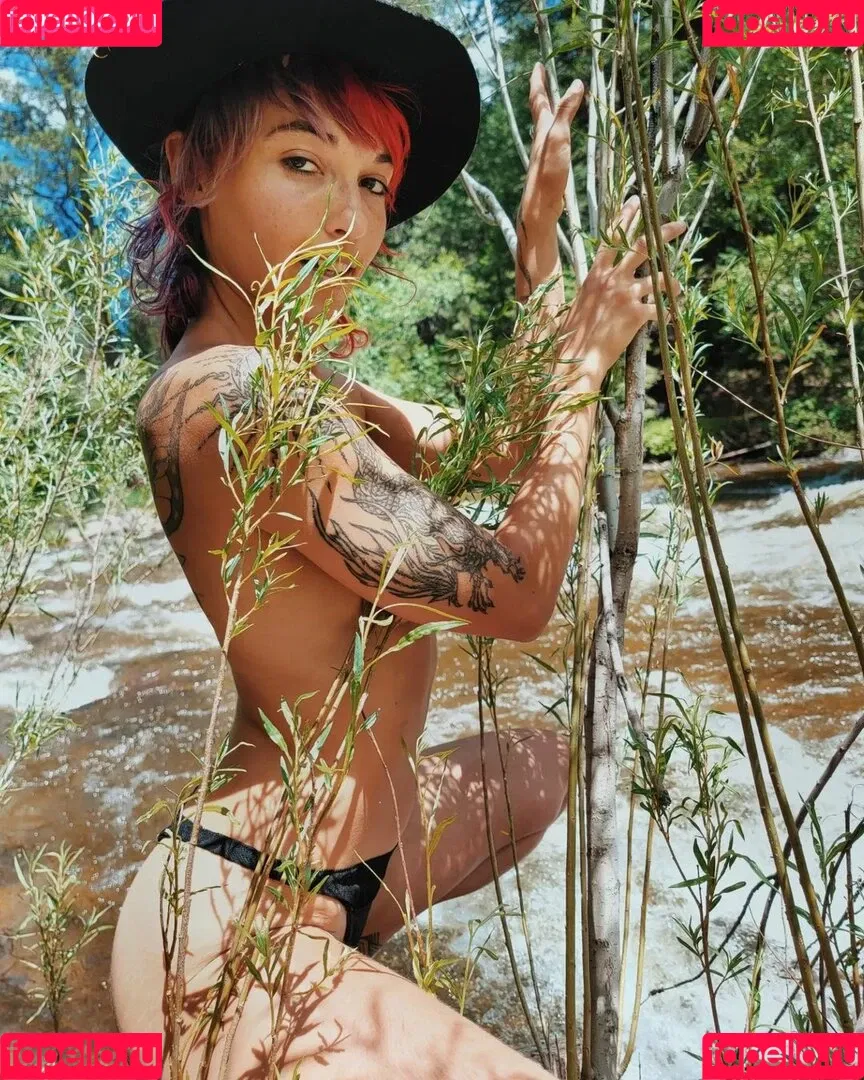 PixiePixelized Onlyfans Photo Gallery 