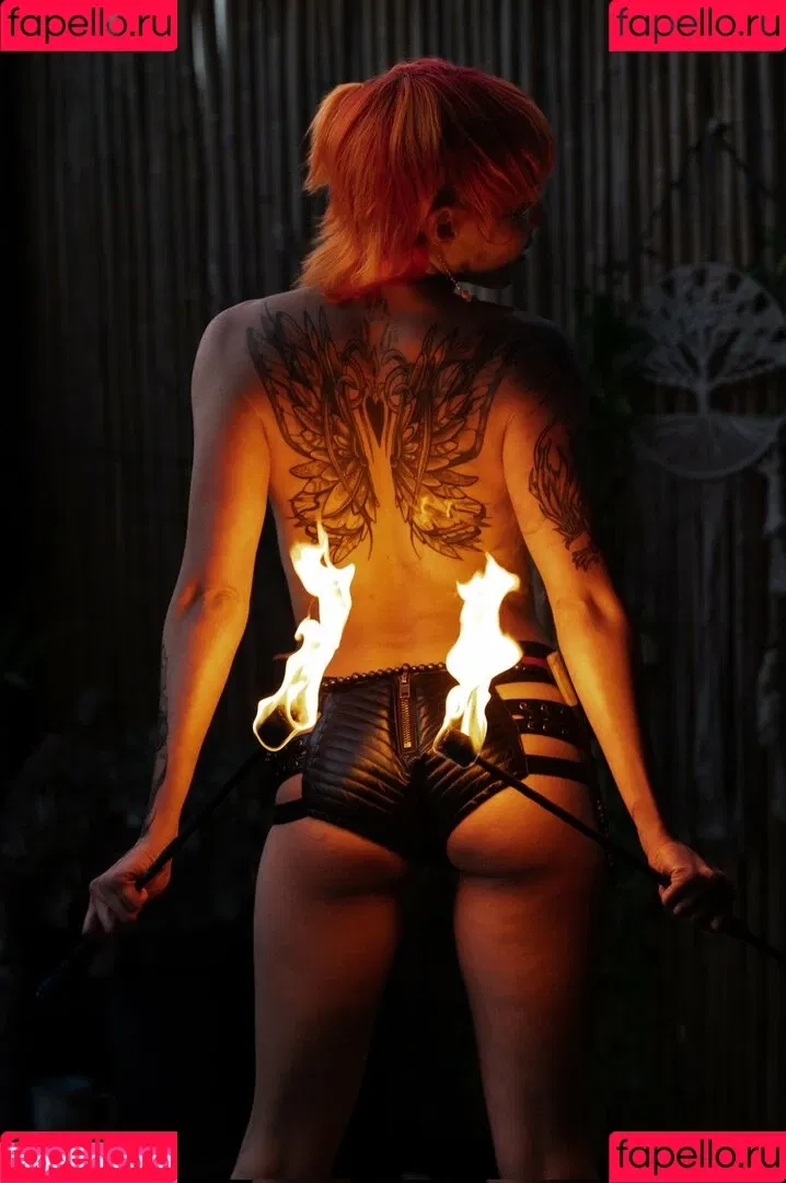 PixiePixelized Onlyfans Photo Gallery 