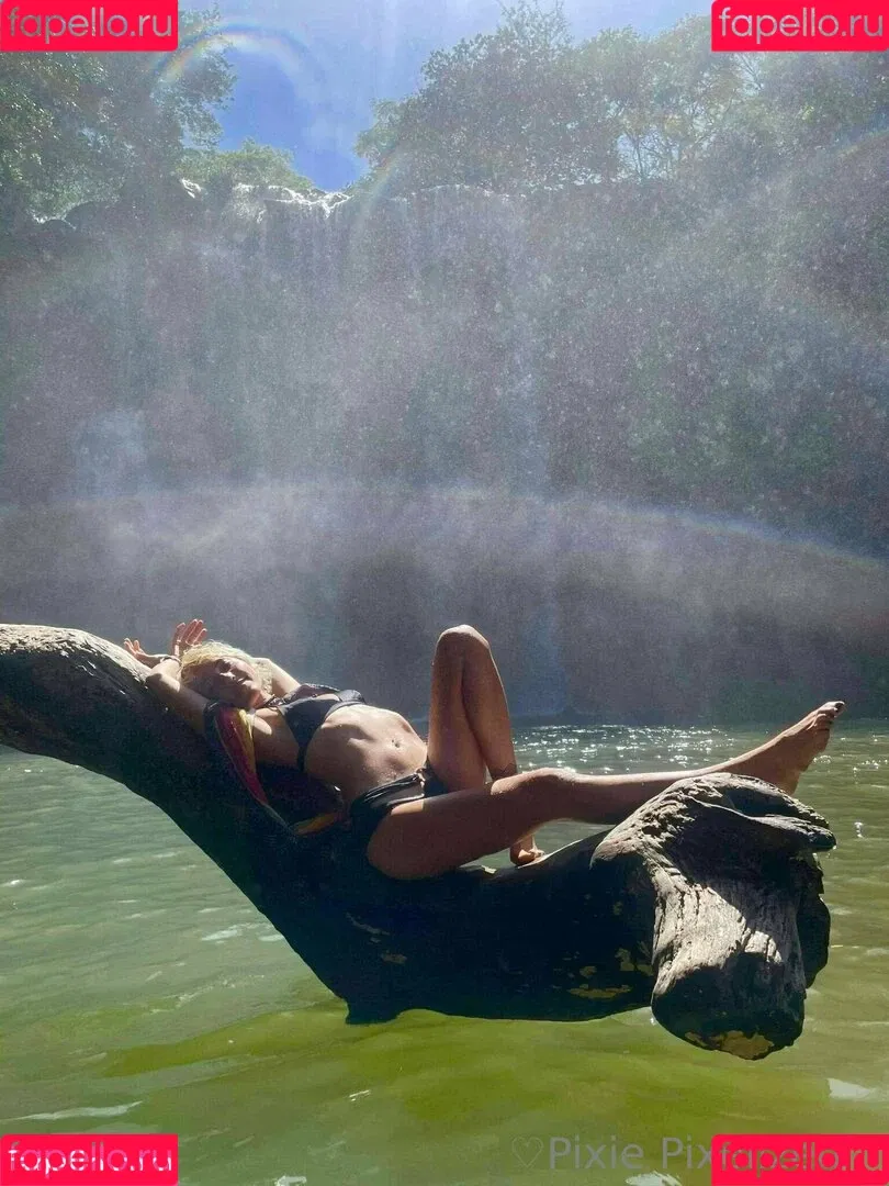 PixiePixelized Onlyfans Photo Gallery 