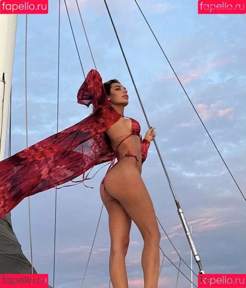 Georgia Hassarati Onlyfans Photo Gallery 