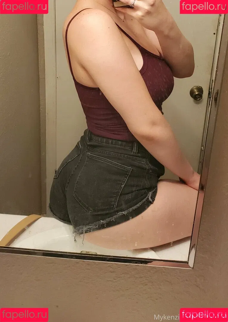 mykenzieren Onlyfans Photo Gallery 