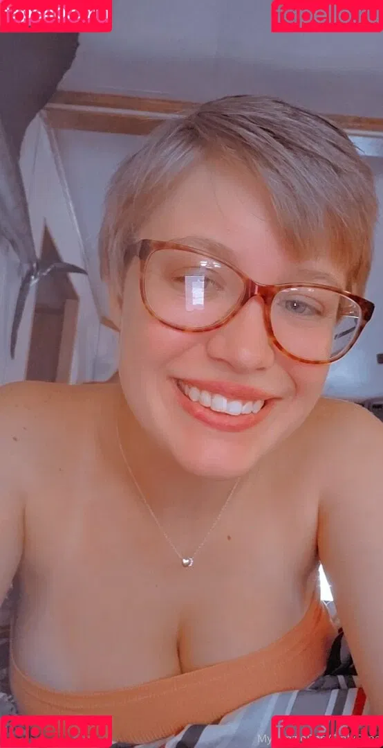 mykenzieren Onlyfans Photo Gallery 