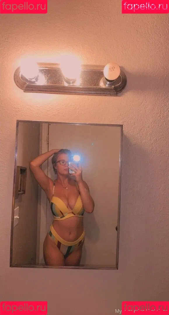 mykenzieren Onlyfans Photo Gallery 