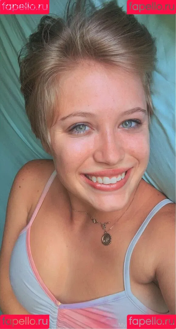 mykenzieren Onlyfans Photo Gallery 