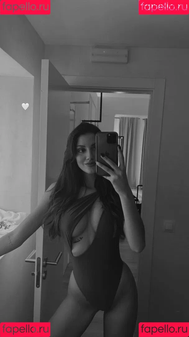 Tania Medina Onlyfans Photo Gallery 