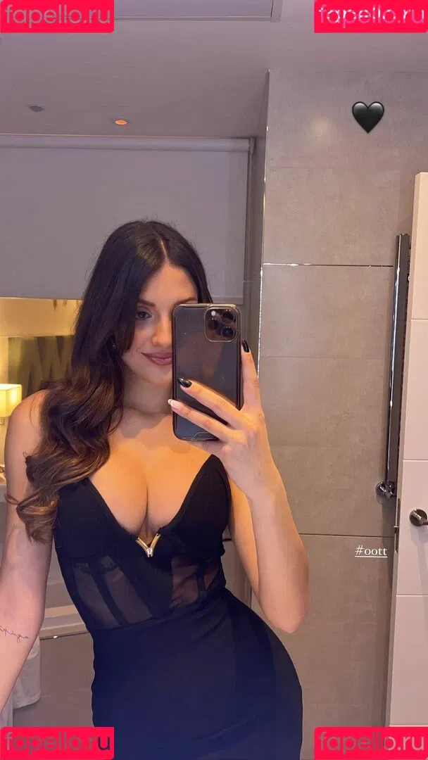 Tania Medina Onlyfans Photo Gallery 