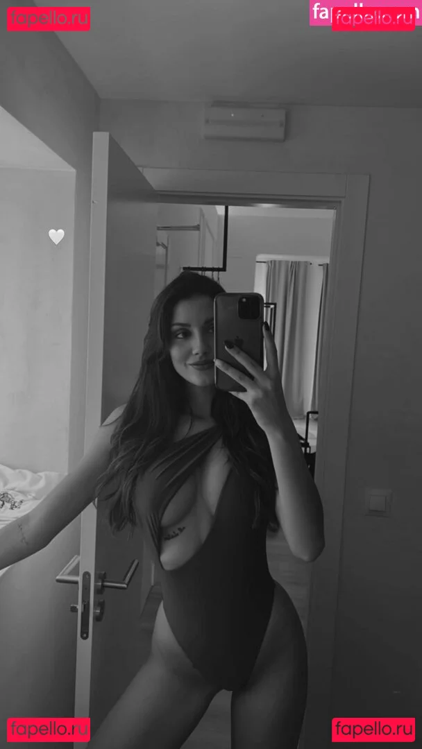 Tania Medina Onlyfans Photo Gallery 