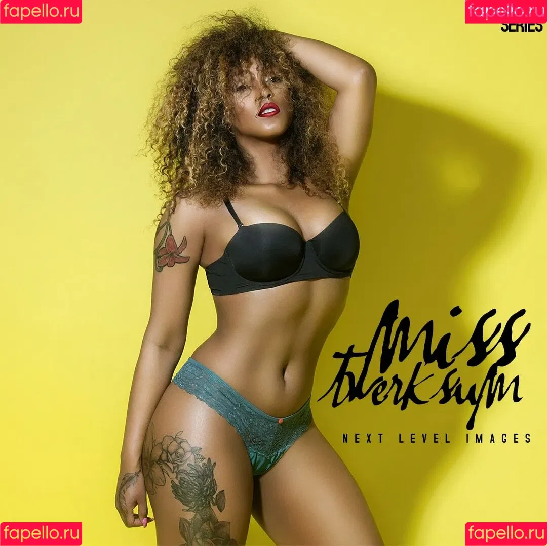Mizz Twerksum Onlyfans Photo Gallery 