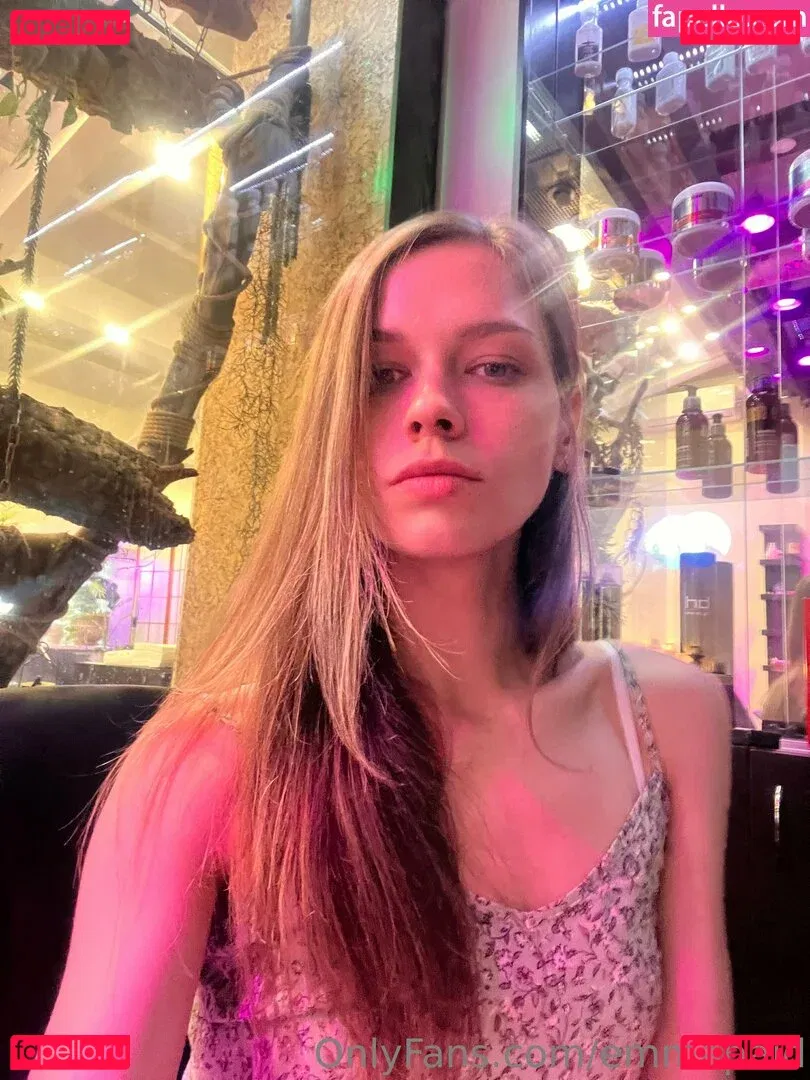 emmapaid Onlyfans Photo Gallery 