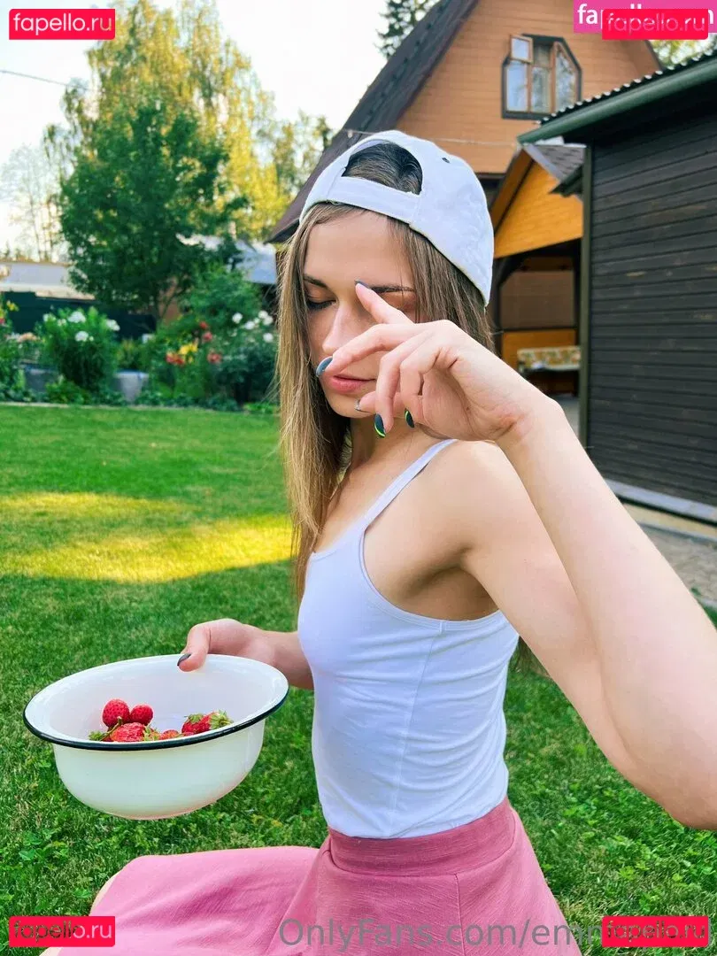 emmapaid Onlyfans Photo Gallery 