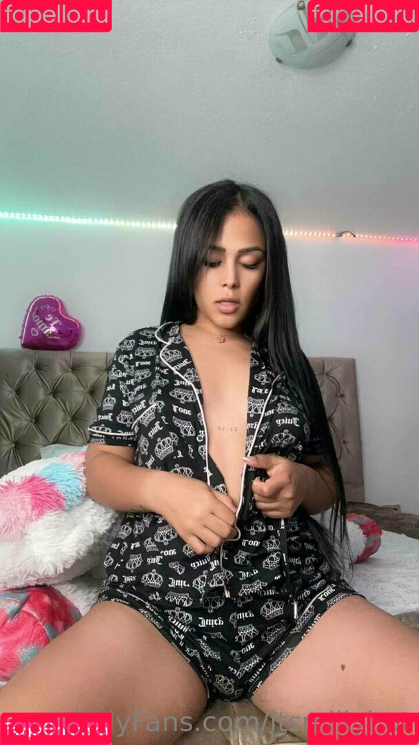 itsmillyhot Onlyfans Photo Gallery 