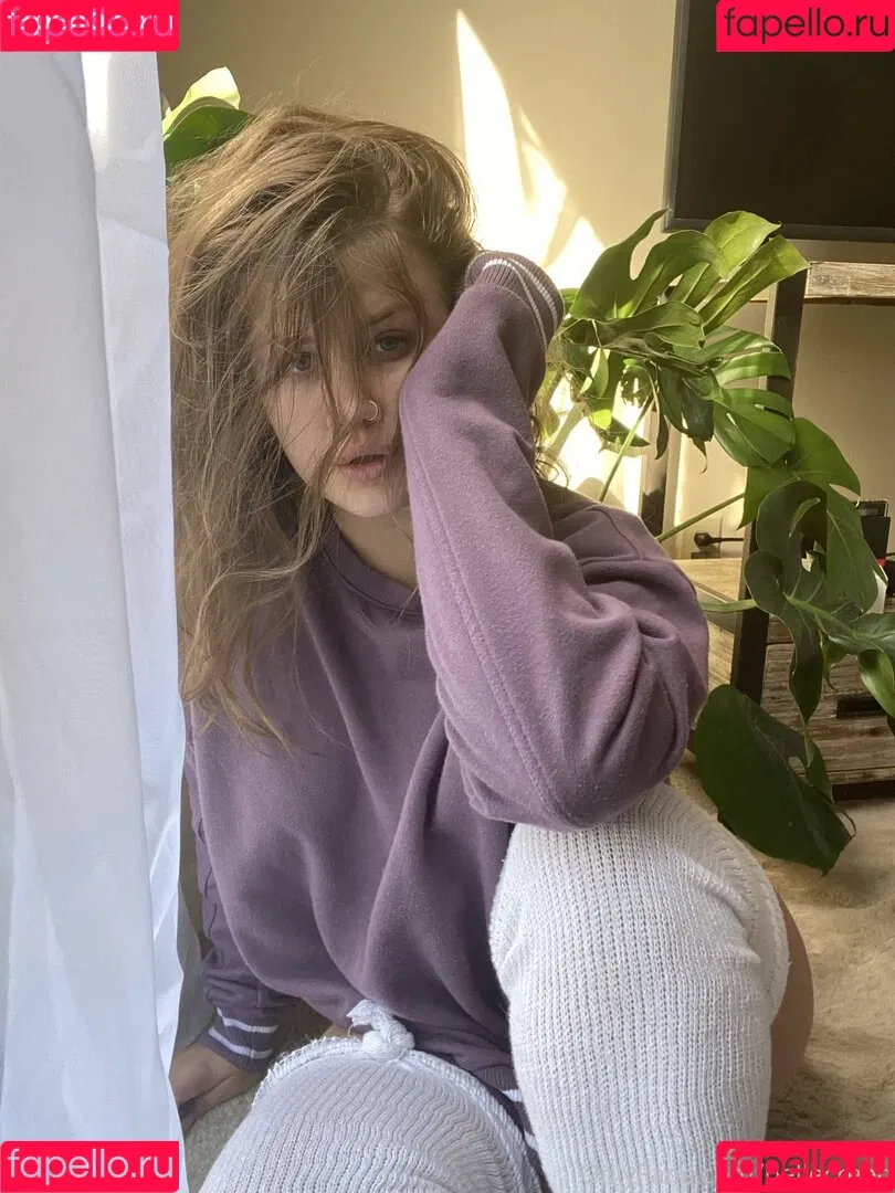 bellecreed Onlyfans Photo Gallery 