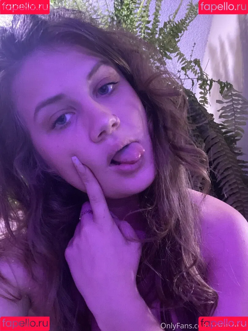 bellecreed Onlyfans Photo Gallery 