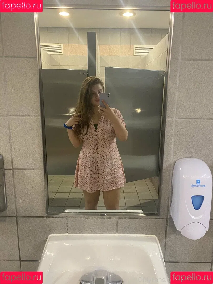 bellecreed Onlyfans Photo Gallery 