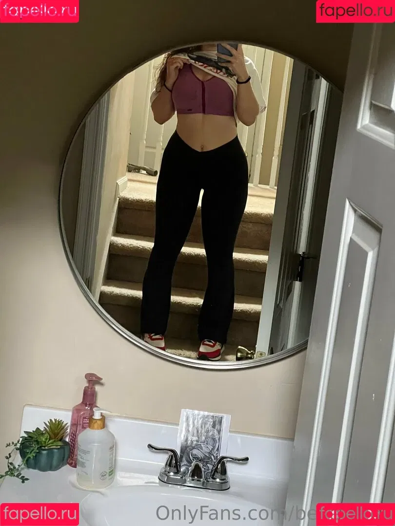 bellecreed Onlyfans Photo Gallery 