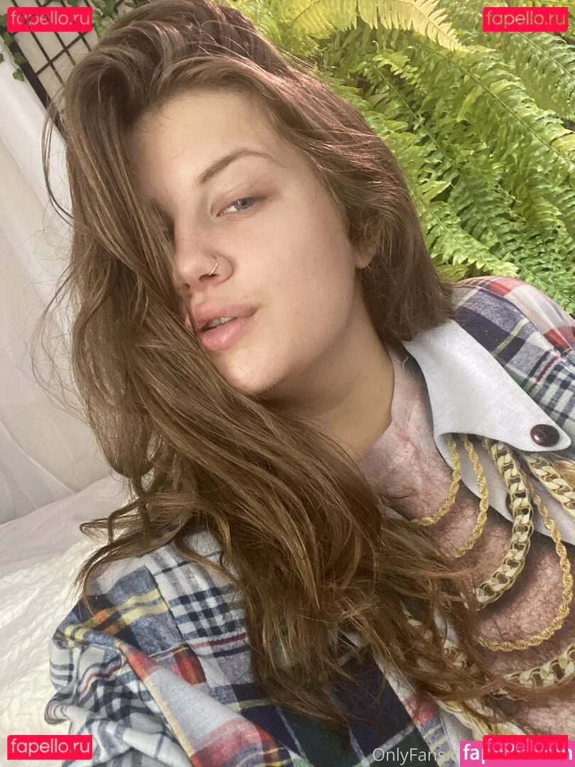 bellecreed Onlyfans Photo Gallery 