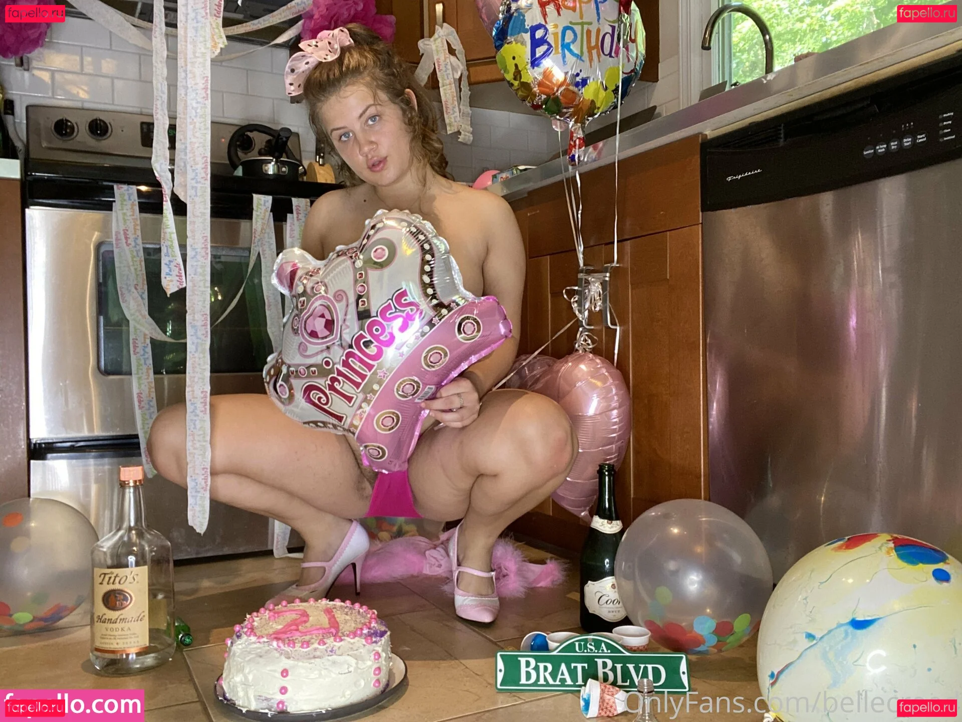 bellecreed Onlyfans Photo Gallery 