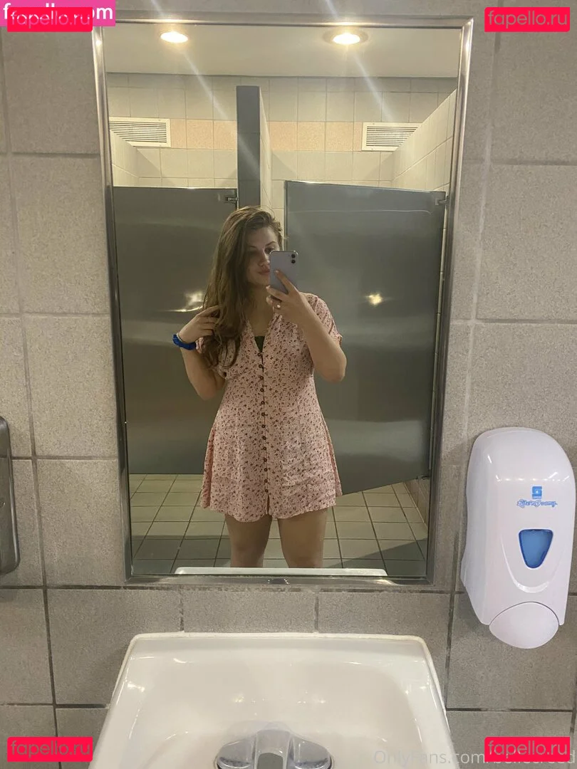 bellecreed Onlyfans Photo Gallery 