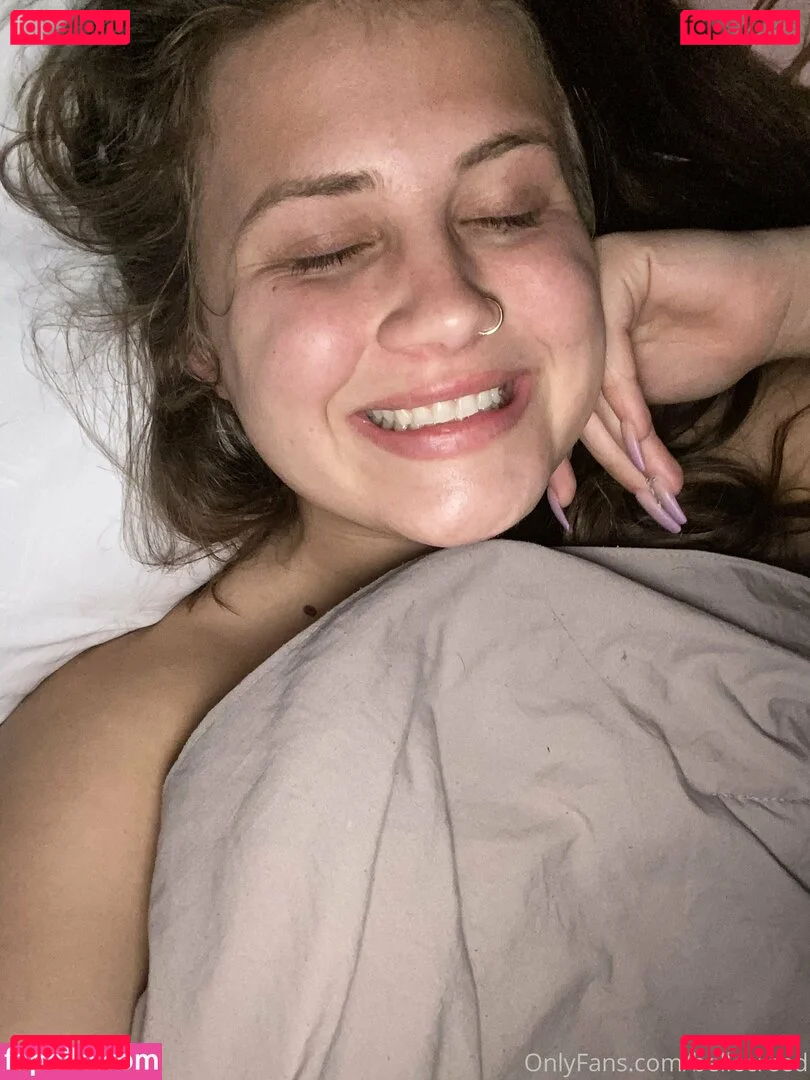 bellecreed Onlyfans Photo Gallery 