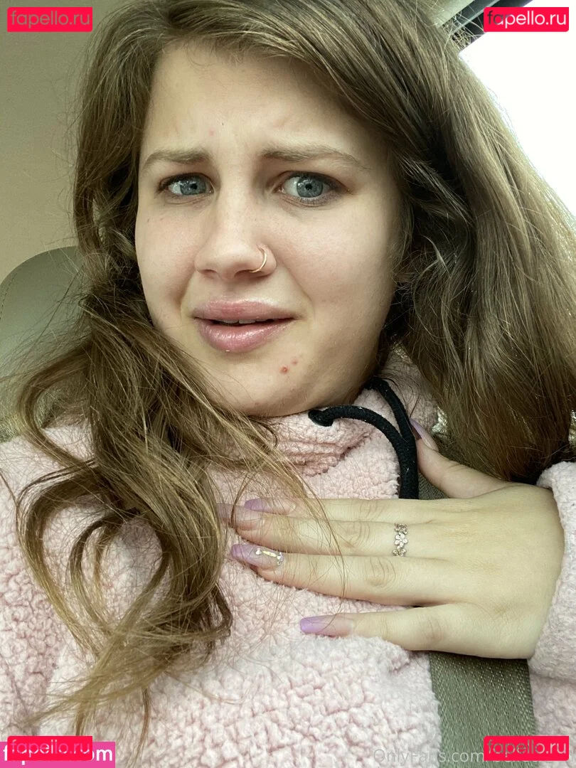 bellecreed Onlyfans Photo Gallery 