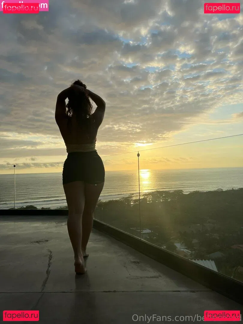 bellecreed Onlyfans Photo Gallery 