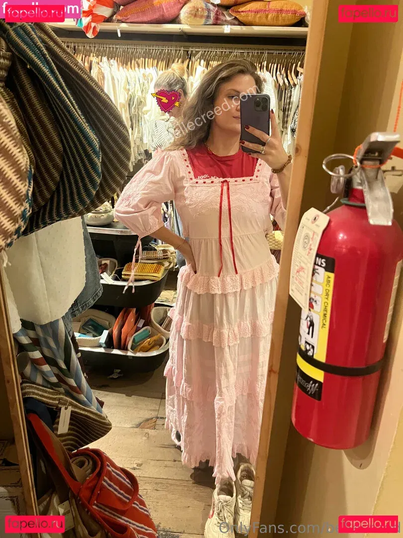 bellecreed Onlyfans Photo Gallery 