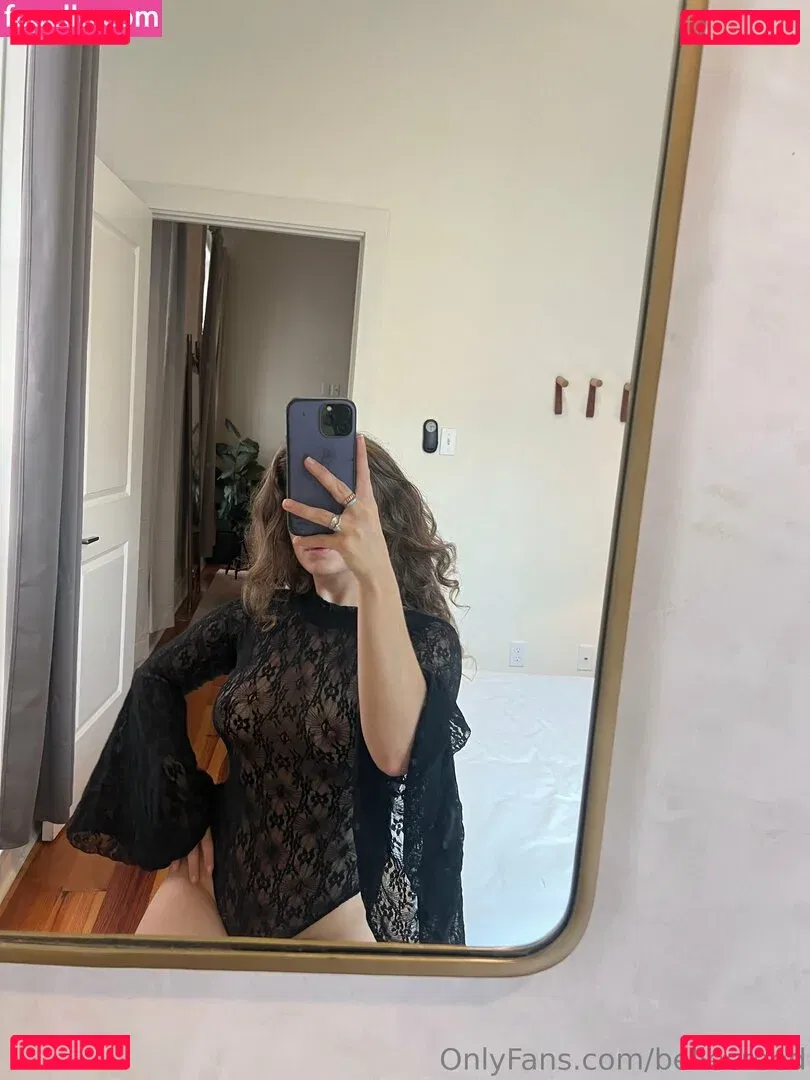 bellecreed Onlyfans Photo Gallery 