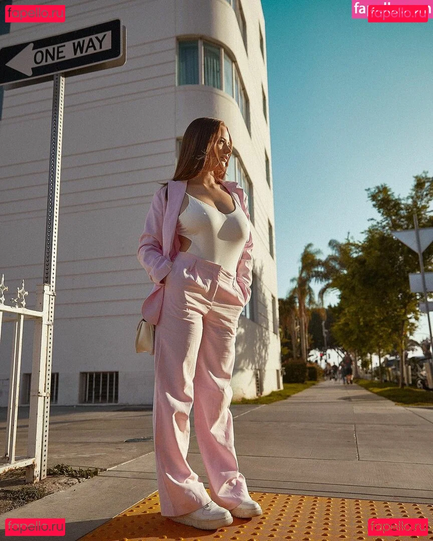 Sarah Jess Onlyfans Photo Gallery 