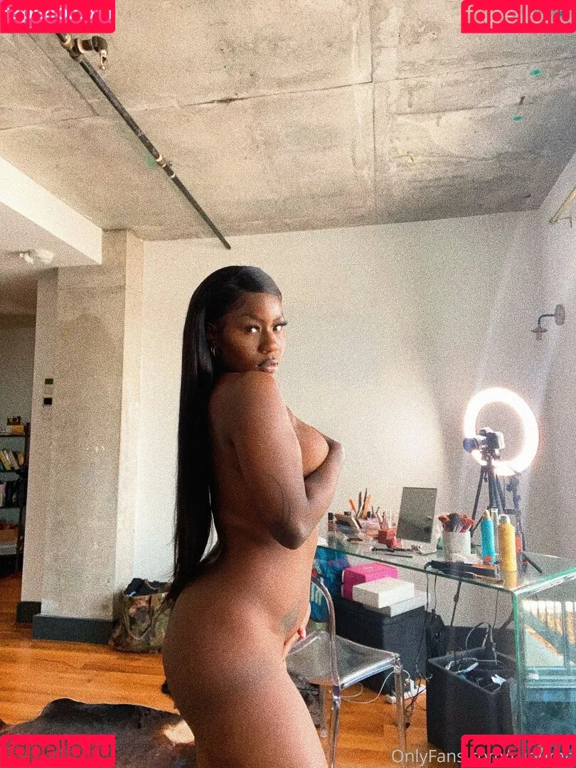 rudumb Onlyfans Photo Gallery 