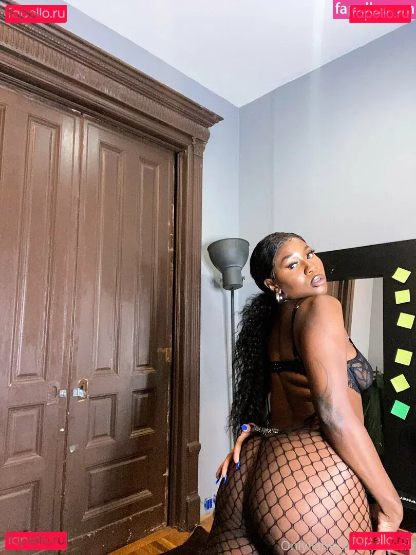 rudumb Onlyfans Photo Gallery 