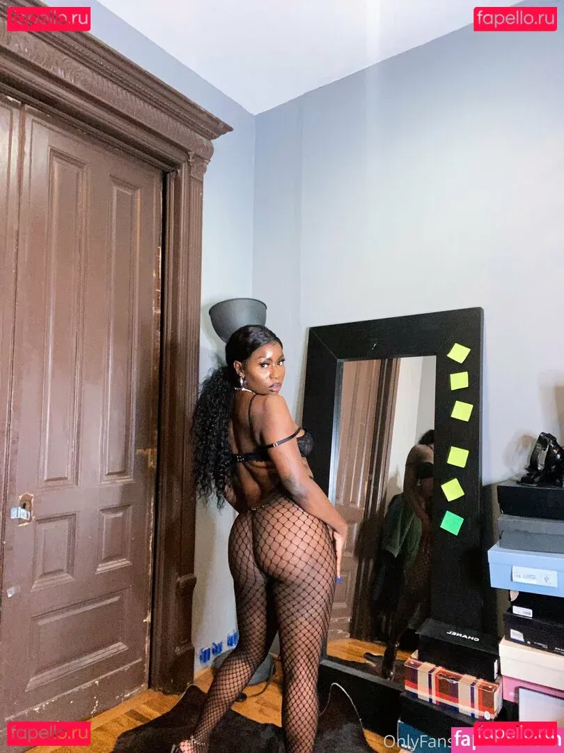 rudumb Onlyfans Photo Gallery 