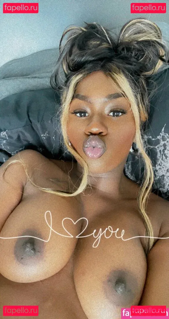 rudumb Onlyfans Photo Gallery 