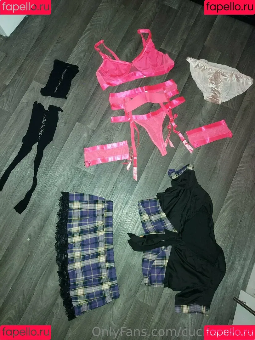 cucktalesuk Onlyfans Photo Gallery 