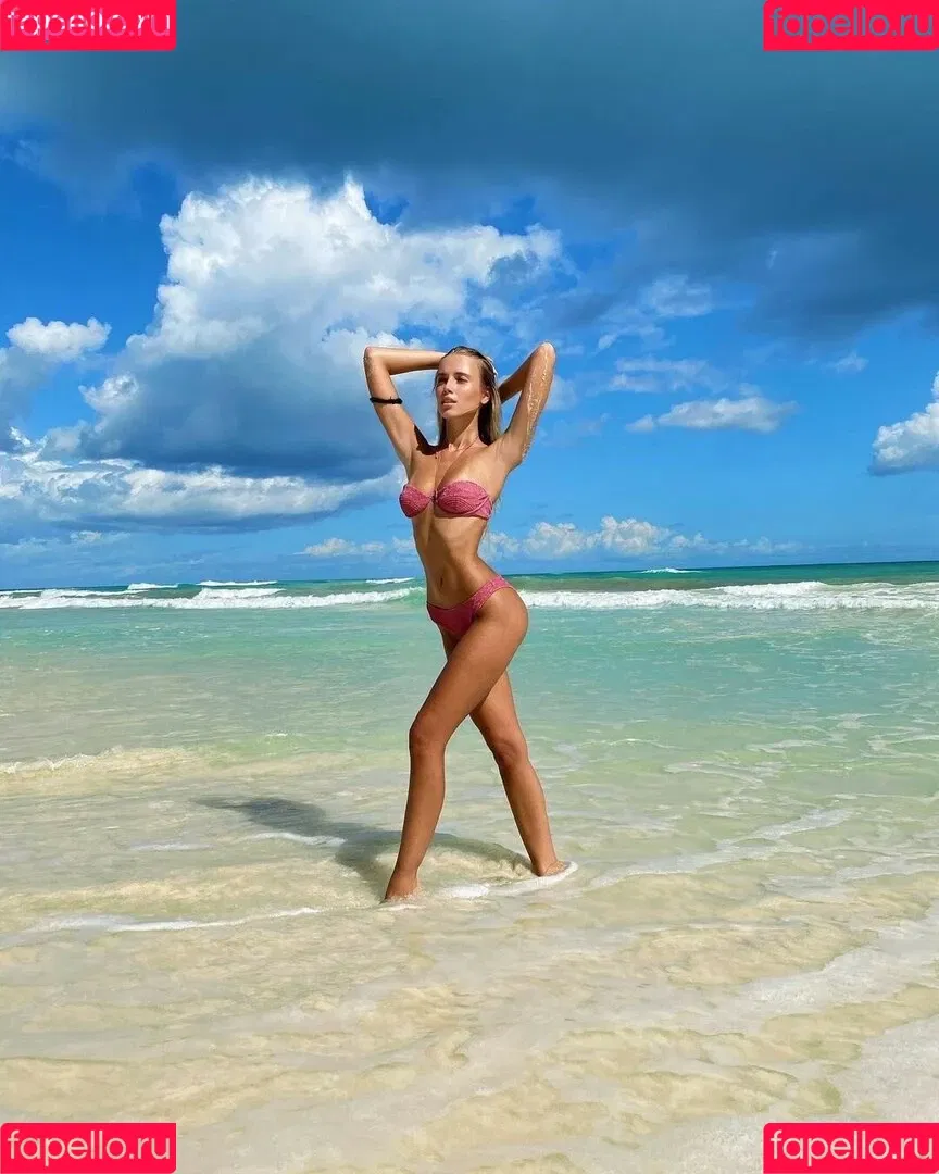 Polina Malinovskaya Onlyfans Photo Gallery 